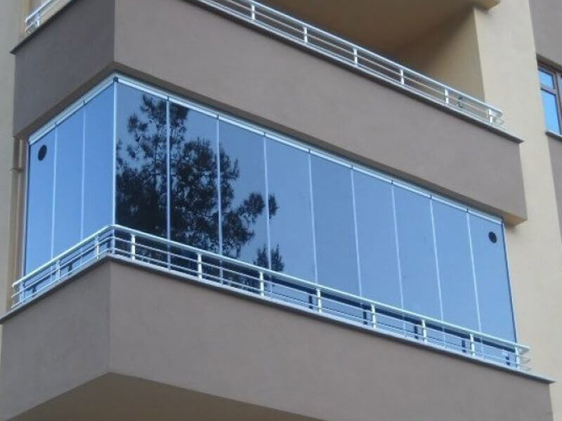 Cam Balkon
